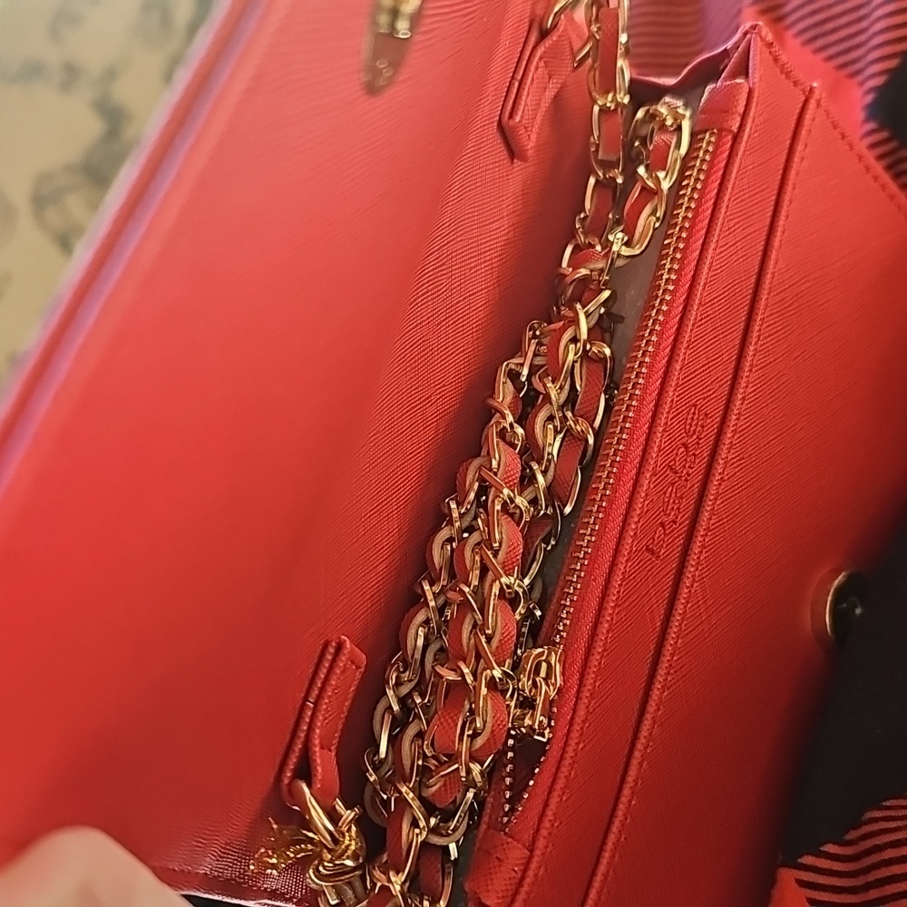 Bebe Vibrant Red Crossbody Bag - Picture 7 of 7